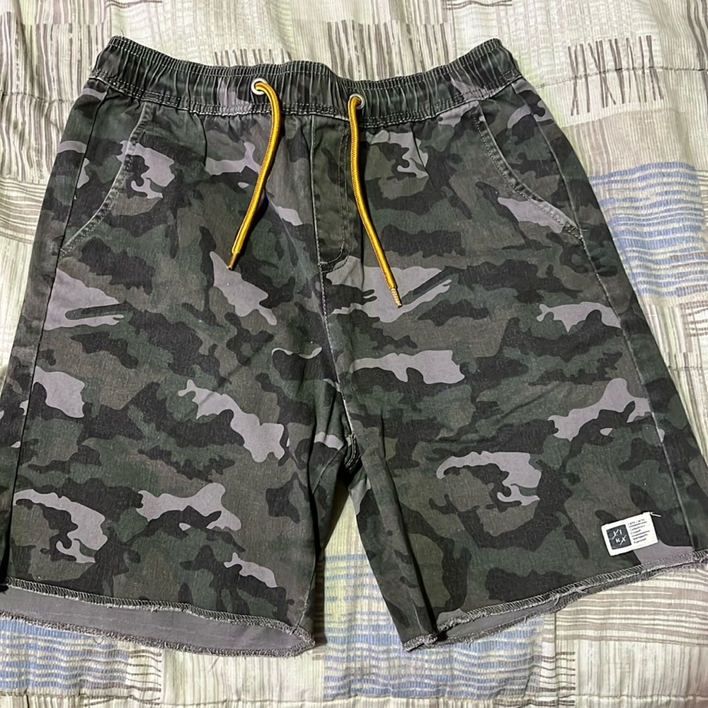 Lira Shorts